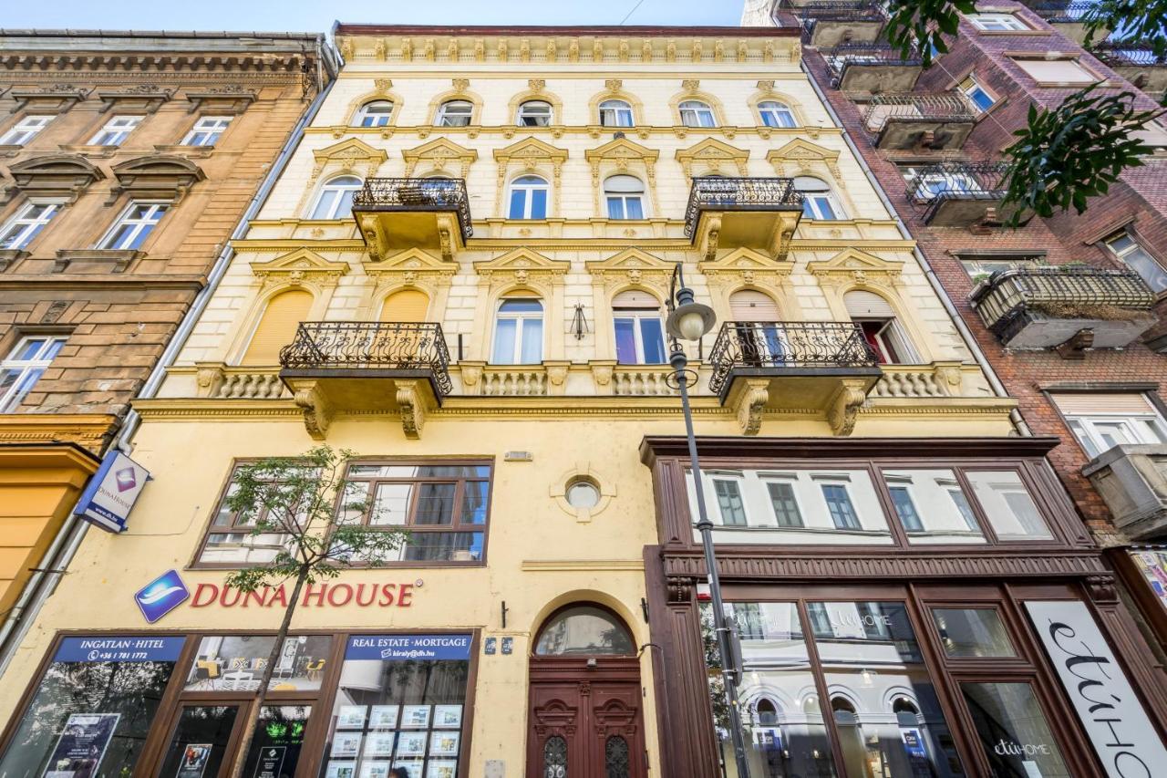 BpR Király Street Nest with A/C Apartamento Budapeste Exterior foto
